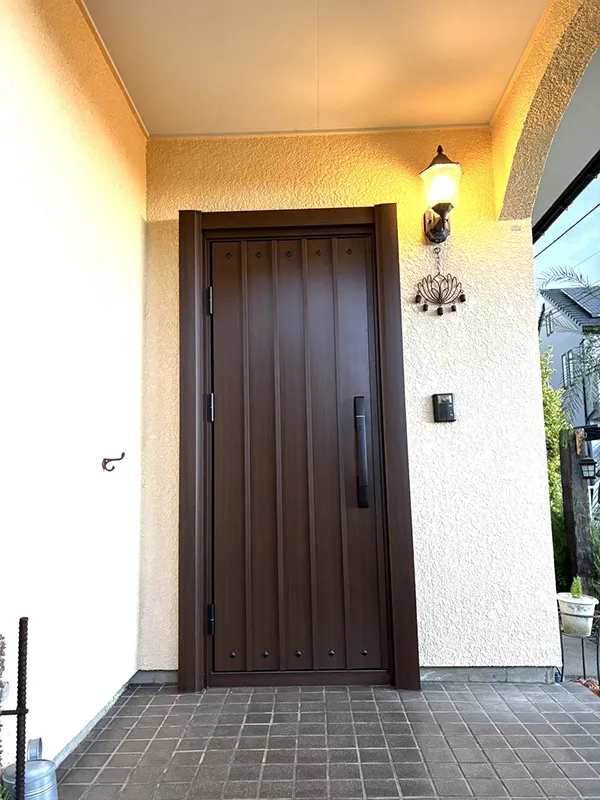 D様 玄関ドア交換
